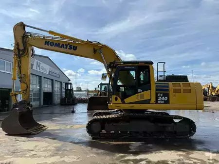 Bæltegraver 2017 Komatsu PC 240 NLC-11 /BJ. 2017/ 8776H/SW/ZSA/3M Width (1)