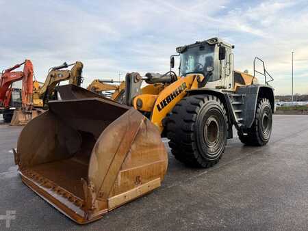 Pale Gommate 2022 Liebherr L586 Xpower/BJ2022/9256H/Joystick lenkung/L5 Reife (2)