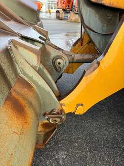 Pale Gommate 2022 Liebherr L586 Xpower/BJ2022/9256H/Joystick lenkung/L5 Reife (9)