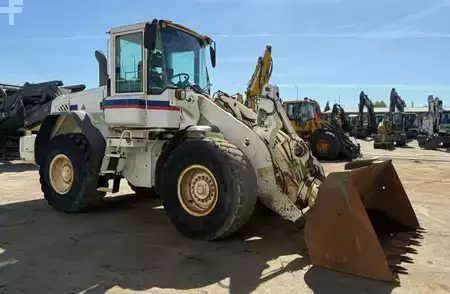 Pale Gommate 2006 Volvo L 90 E // BJ. 2006 / 15000H/SW/ZSA (7)