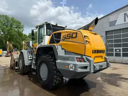 Pyöräkuormaajat 2018 Liebherr L550 XPOWER ** BJ.2018 * 4900H/Hochkippschaufel ** (2)