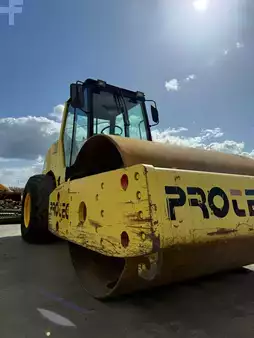 Egyhengeres henger 2000 Protec BOXER 111 //BJ. 2000 / 3830 H/ Vibrationsfunktion (10)