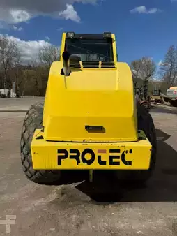Egyhengeres henger 2000 Protec BOXER 111 //BJ. 2000 / 3830 H/ Vibrationsfunktion (4)