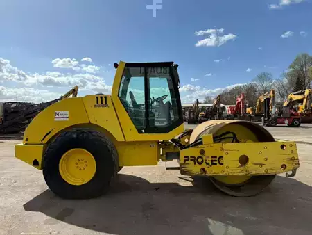 Egyhengeres henger 2000 Protec BOXER 111 //BJ. 2000 / 3830 H/ Vibrationsfunktion (6)