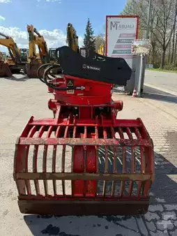 Accessoires 2022 OilQuick Greifer OQ80 - BJ. 2022 (2)