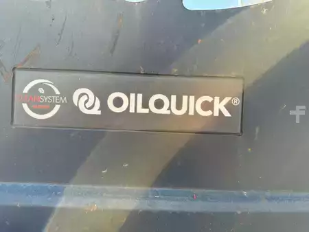 Accessoires 2022 OilQuick Greifer OQ80 - BJ. 2022 (3)