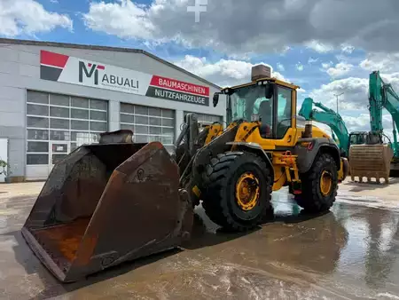 Carregadeira de rodas 2022 Volvo L 110 H // BJ. 2022 / 7466H/ZSA/Hochkippschaufel (2)
