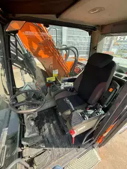 Mobil gravemaskin 2012 Doosan DX 140 W // BJ. 2012 / 7500H/SW/Schild (17)