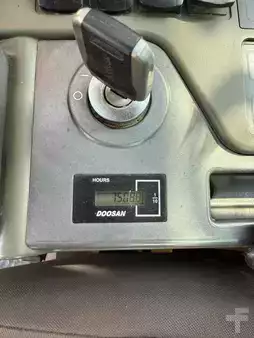 Mobil gravemaskin 2012 Doosan DX 140 W // BJ. 2012 / 7500H/SW/Schild (19)