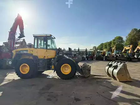 Radlader 2015 Komatsu WA250 PZ-6 //BJ. 2015 /6700H/SW/Gabel/ZSA (6)