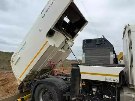 Övrigt 2018 Mercedes-Benz Arocs 2232 //EZ. 2018/16917KM/mit Bucher Aufbau (4)
