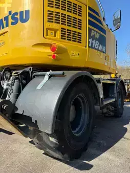 Mobil gravemaskin 2021 Komatsu PW 118 MR-11 // BJ. 2021/5055H/ZSA/SW/Rototilt/ (17)
