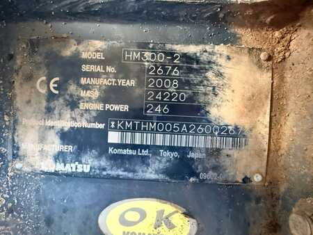 Knickgelenkte Muldenkipper/Dumper 2008 Komatsu HM 300-2 //BJ. 2008/13165/Klima/6X6/ (18)