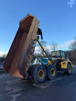 Knickgelenkte Muldenkipper/Dumper 2008 Komatsu HM 300-2 //BJ. 2008/13165/Klima/6X6/ (5)