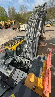 Beltegraver 2018 Volvo EC 380 E NL //BJ- 2018 / 11288H/OQ/Alle Leitungen/ (18)