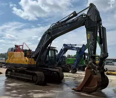 Beltegraver 2018 Volvo EC 380 E NL //BJ- 2018 / 11288H/OQ/Alle Leitungen/ (7)