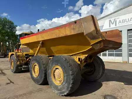 Wywrotki przegubowe 2002 Caterpillar 725 //BJ.  - 2002 - 18292H // 6X6 (5)