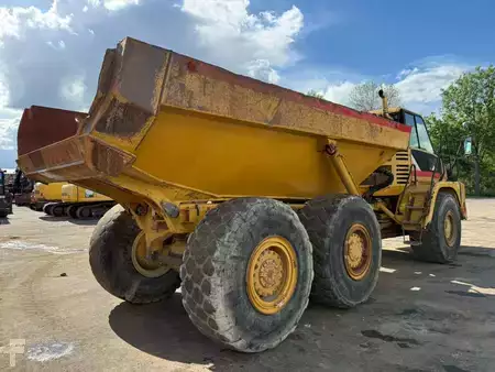 Wywrotki przegubowe 2002 Caterpillar 725 //BJ.  - 2002 - 18292H // 6X6 (7)