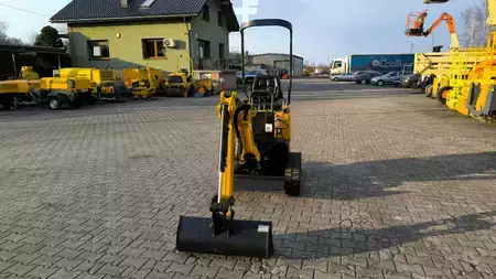Mini pelle 2018 Bobcat E 08 (2)