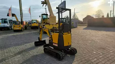 Mini pelle 2018 Bobcat E 08 (7)