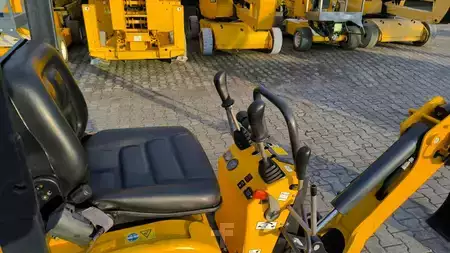 Mini pelle 2018 Bobcat E 08 (8)