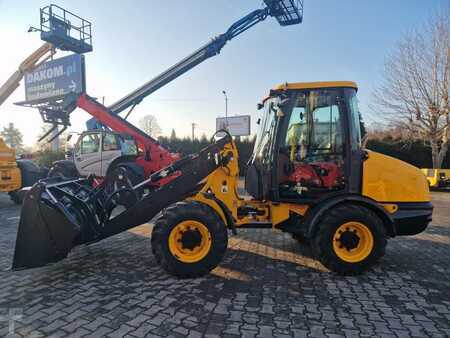 JCB 406 B