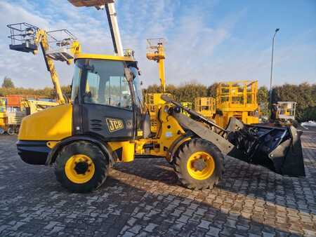 JCB 406 B