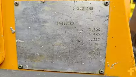 Minidampry 2018 Ausa D 250 AH G (8)