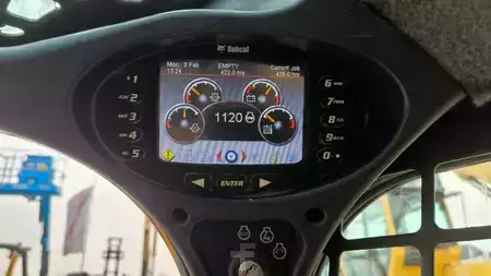 Skrid styr 2016 Bobcat S 450 (13)