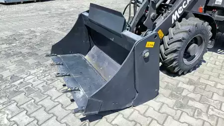 Cargadoras de ruedas 2024 Mecalac MCL 4 (14)