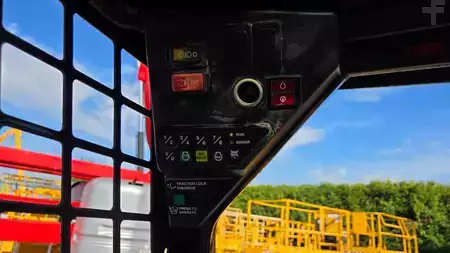 Kompaktní nakladače 2019 Bobcat S 70 (11)