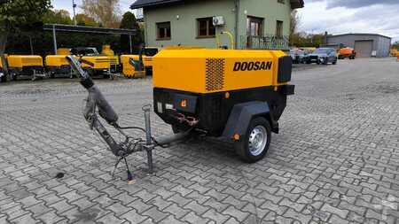 Outro 2016 Doosan 7/41 (1)