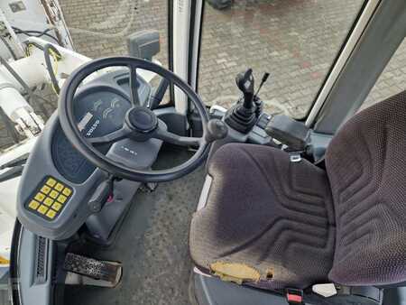 Pyöräkuormaajat 2013 Volvo L 30 B (15)