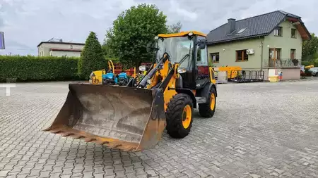 Wielladers 2017 JCB 406 (1)