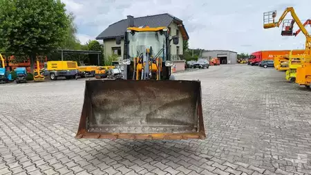 Wielladers 2017 JCB 406 (2)