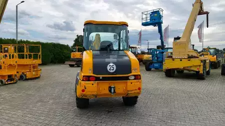Wielladers 2017 JCB 406 (6)