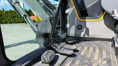 Kettenbagger 2016 Volvo ECR 88 D (16)