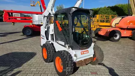 Ładowarki kompaktowe 2018 Bobcat S 530 (11)