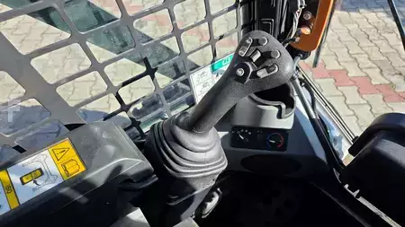 Ładowarki kompaktowe 2018 Bobcat S 530 (13)