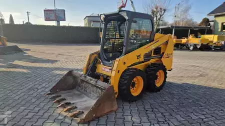 Valet de ferme  2019 Bobcat S 450 (1)
