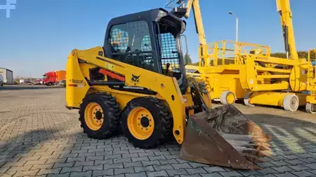 Valet de ferme  2019 Bobcat S 450 (2)