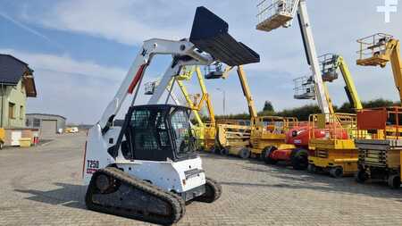 Pale Cingolate 2009 Bobcat T 250 (7)