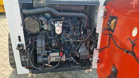 Pale Cingolate 2009 Bobcat T 250 (8)