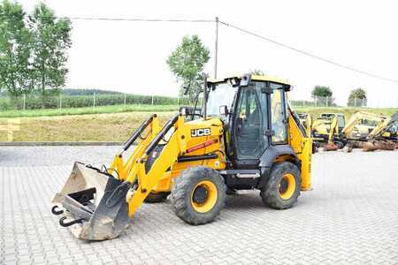 JCB 3CX COMPACT  JCB 2CX Streetmaster