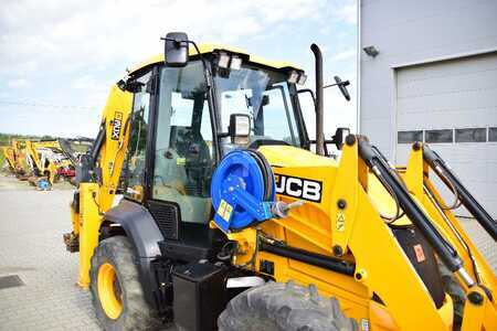 JCB 3CX COMPACT  JCB 2CX Streetmaster