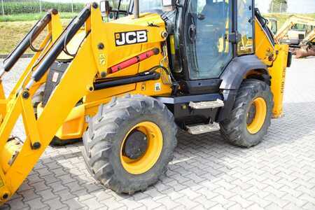 Starrer Baggerlader 2019 JCB 3CX COMPACT  JCB 2CX Streetmaster (3)