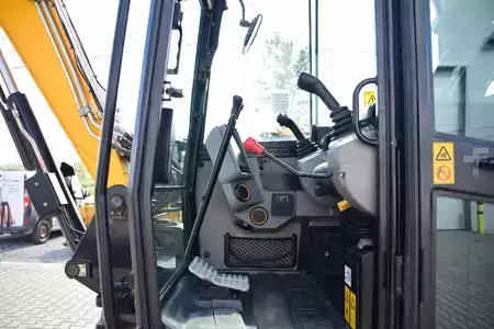 Pelles sur chenilles 2021 JCB 86 C-2  JCB 85Z-2 JCB 8085ZTS CAT 308 Kubota KX080 (12)
