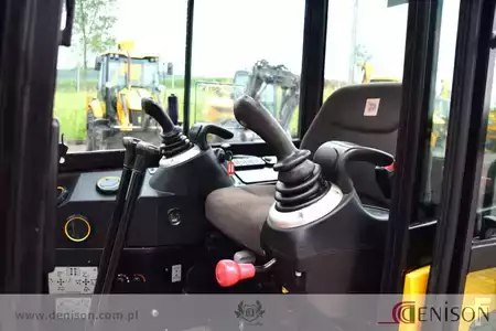 Mini-koparki 2018 JCB 19 C-1 JCB 8020 CTS JCB 18Z-1 CAT 301.7 (14)
