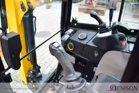 Mini-koparki 2018 JCB 19 C-1 JCB 8020 CTS JCB 18Z-1 CAT 301.7 (17)