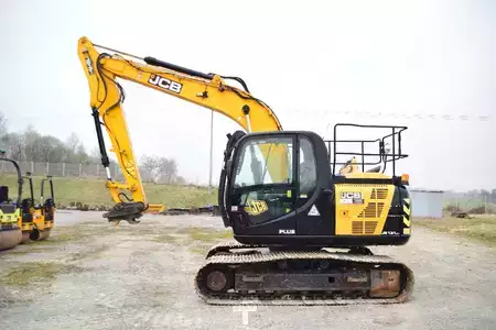 Beltegraver 2017 JCB JS 131 LC PLUS  JS130 Takeuchi TB2150 Hyundai 140 (2)